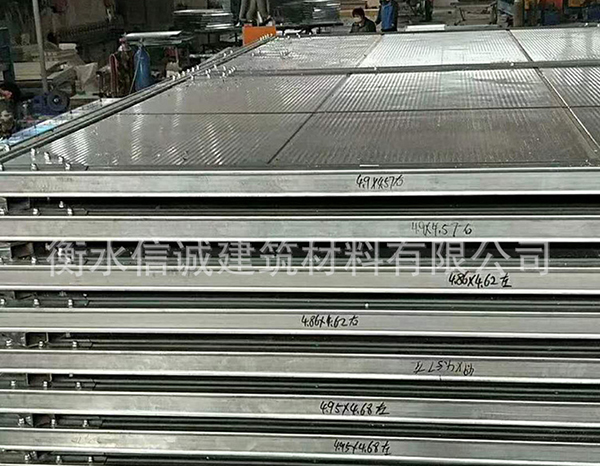 聚氨酯瓦殼玻璃棉保溫施工