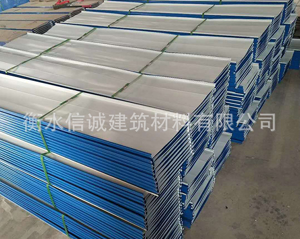 建筑施工用彩鋼圍擋