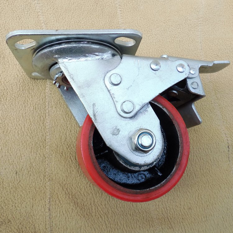 小型腳輪廠家的重型腳輪選擇聚氨酯作為原材料的原因 小型腳輪廠家的重型腳輪選擇聚氨酯作為原材料的原因