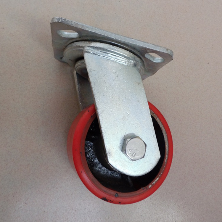 4寸鐵芯PU輪萬-1.jpg 4寸鐵芯PU輪萬-1.jpg